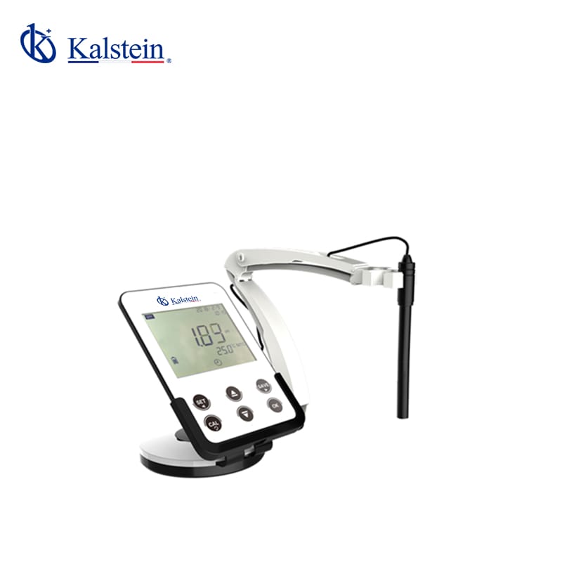مراجعة شاملة لأجهزة قياس التوصيلية/الـ pH المكتبية: Kalstein YR01836 مقابل Hanna HI5522-01
