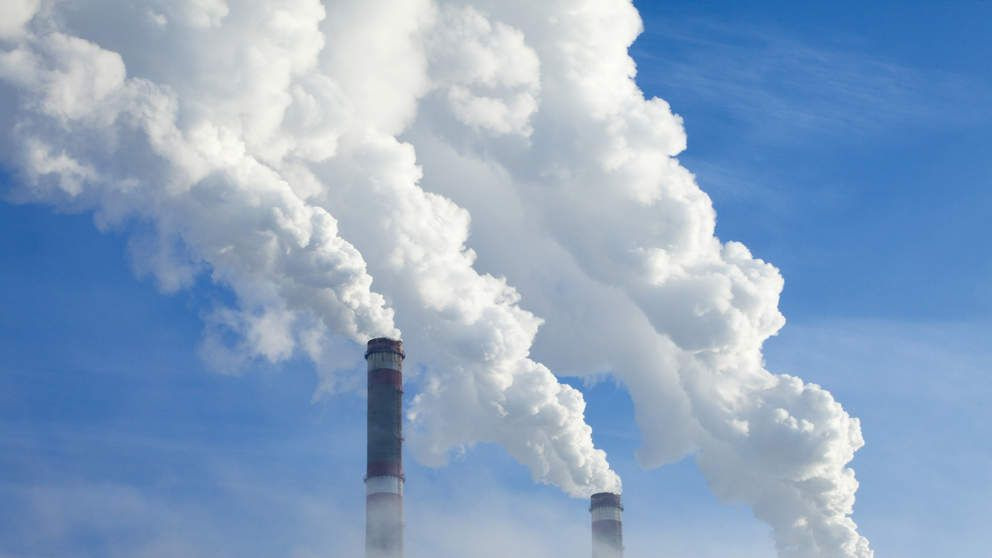 What is CO2 emission and the greenhouse effect?